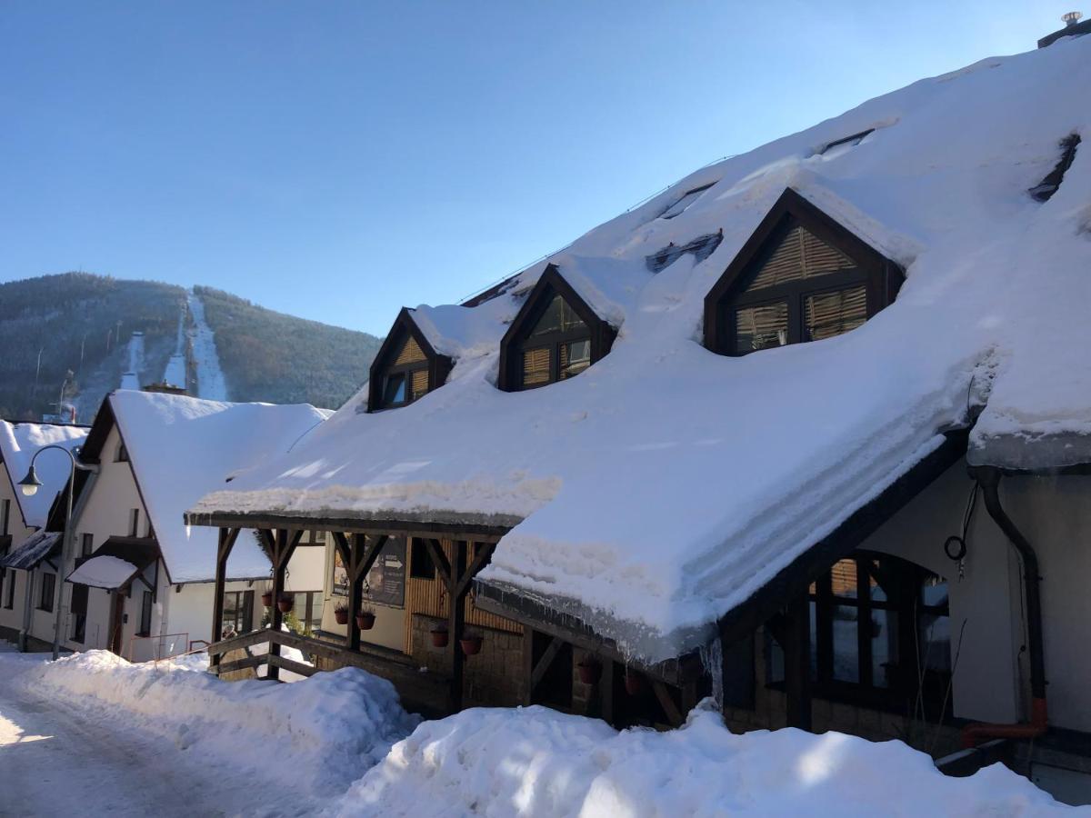 GRAND HARRACHOV PENSION v centru Exterior foto